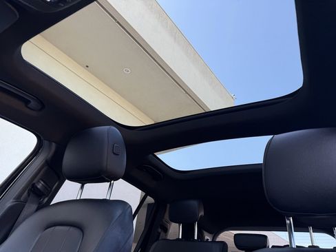 Certified 2023 Mercedes-Benz GLB 250 4MATIC image 2