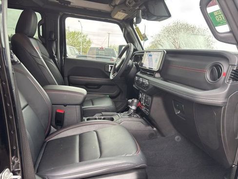 Used 2024 Jeep Wrangler Unlimited Rubicon image 10