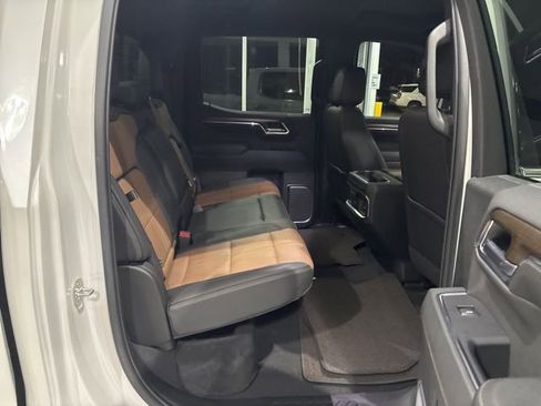 Used 2024 Chevrolet Silverado 1500 High Country w/ Technology Package image 25