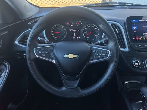 Used 2023 Chevrolet Malibu LT image 12