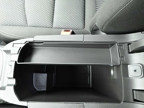 Used 2023 GMC Terrain SLE w/ Driver Convenience Package AWD/4WD image 22