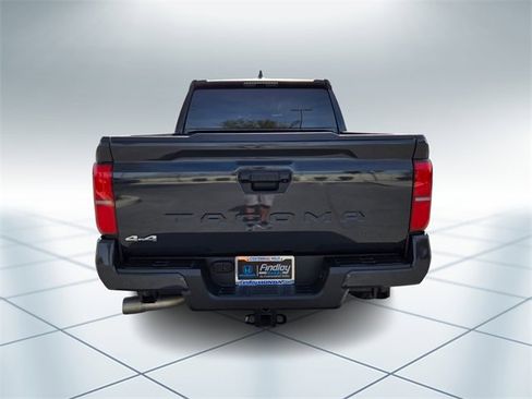 Used 2025 Toyota Tacoma SR5 image 5