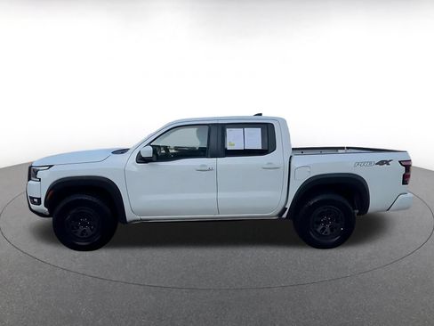 Used 2026 Nissan Frontier PRO-4X AWD/4WD image 9