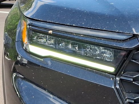 Used 2025 Honda Pilot Black Edition image 9