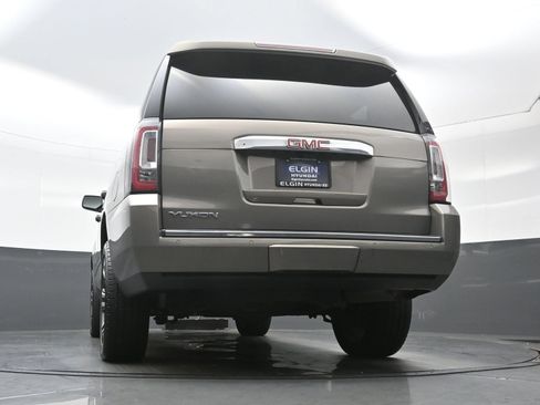 Used 2019 GMC Yukon Denali w/ Denali Ultimate Package AWD/4WD image 32
