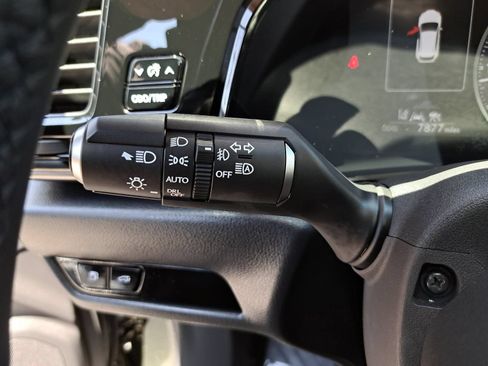 Used 2025 Lexus NX 250 FWD image 28