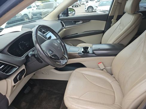 Used 2017 Lincoln MKX Reserve w/ Lincoln MKX Climate Package FWD image 15