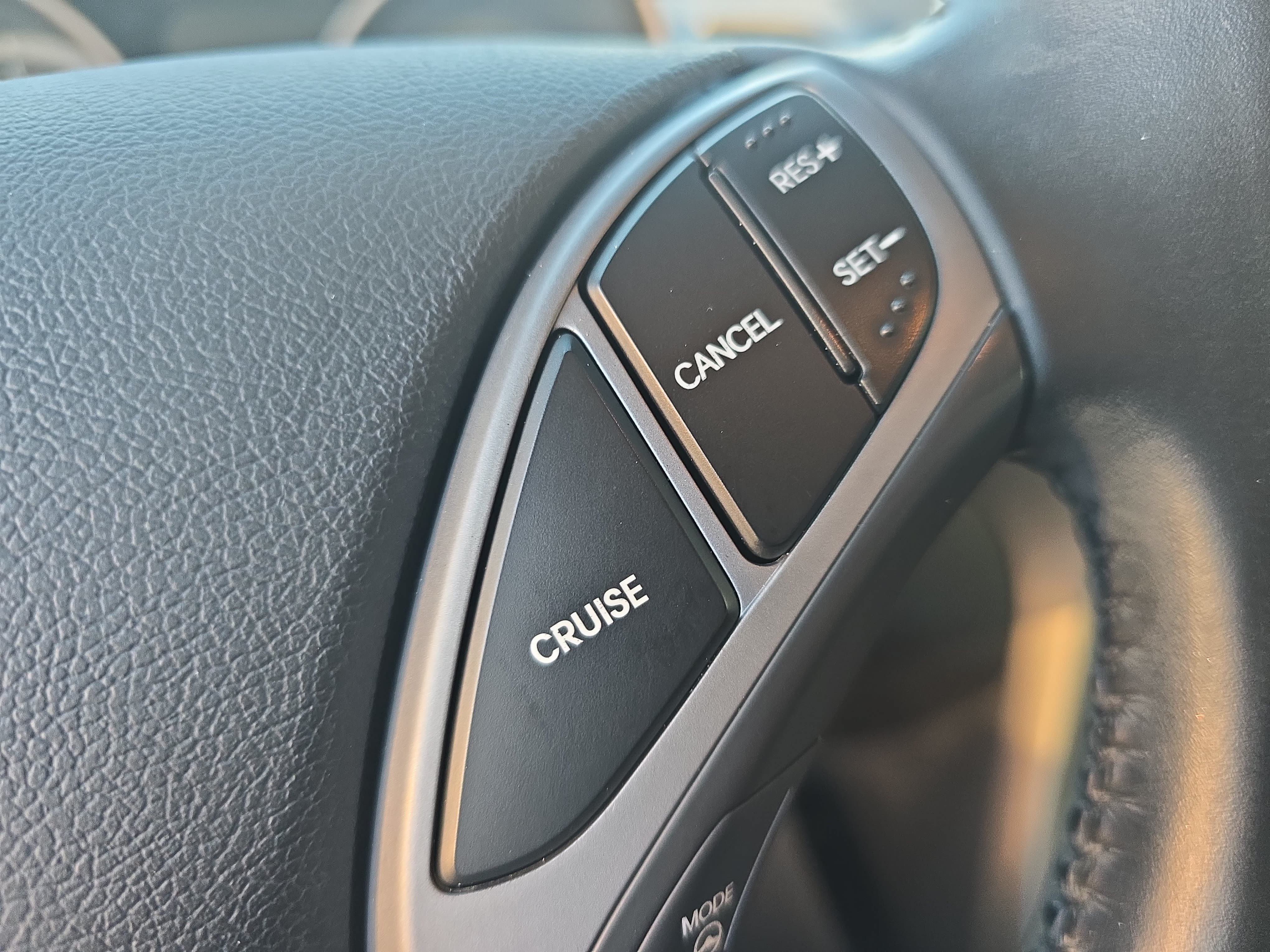 Used 2015 Hyundai Elantra Limited FWD image 17