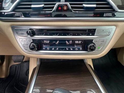 Used 2016 BMW 750i xDrive AWD/4WD image 14