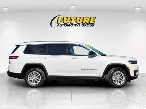 Used 2023 Jeep Grand Cherokee L Laredo image 9