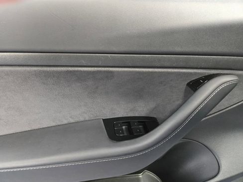 Used 2020 Tesla Model 3 Standard Range Plus RWD image 13