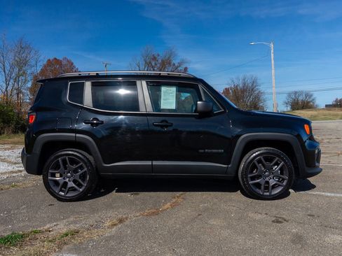 Used 2021 Jeep Renegade Latitude w/ Sun & Sound Group image 4