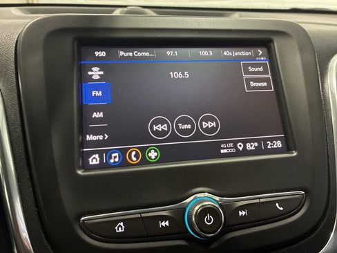 Used 2024 Chevrolet Equinox LT w/ LPO, Floor Liner Package FWD image 30