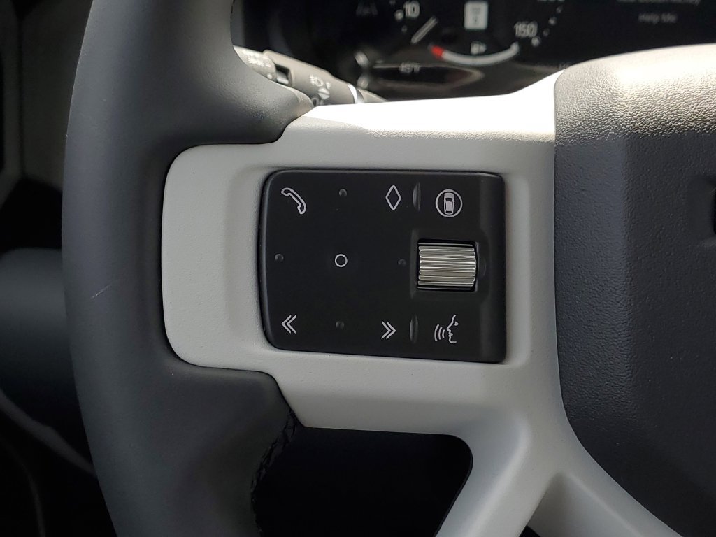 Used 2026 Land Rover Defender 130 S AWD/4WD image 17