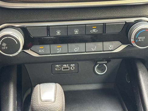 Used 2024 Nissan Altima 2.5 SV FWD image 19