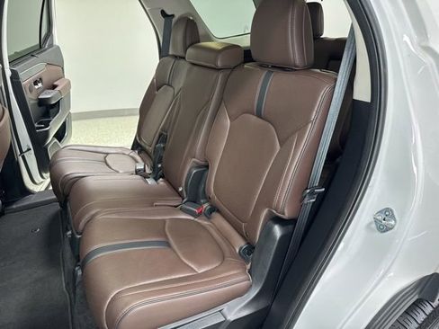 Used 2023 Honda Pilot Elite image 2
