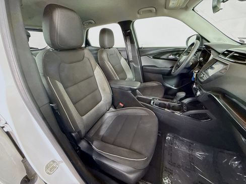 Used 2023 Chevrolet TrailBlazer LS FWD image 33