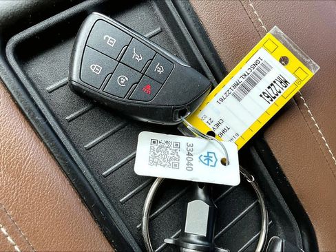 Used 2021 Chevrolet Tahoe High Country image 14