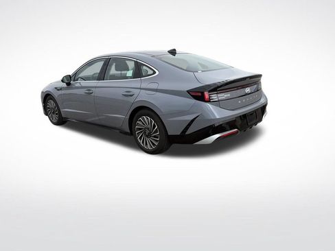 Used 2026 Hyundai Sonata SEL FWD image 3