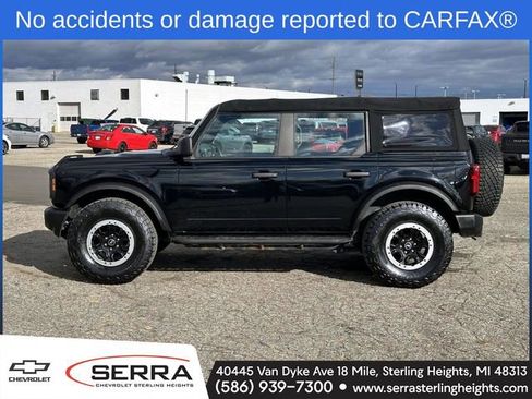 Used 2022 Ford Bronco 4-Door image 2