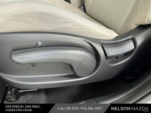 Used 2020 Kia Soul LX FWD image 21