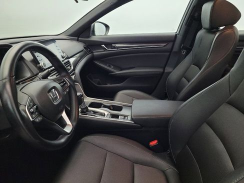 Used 2019 Honda Accord Sport image 17