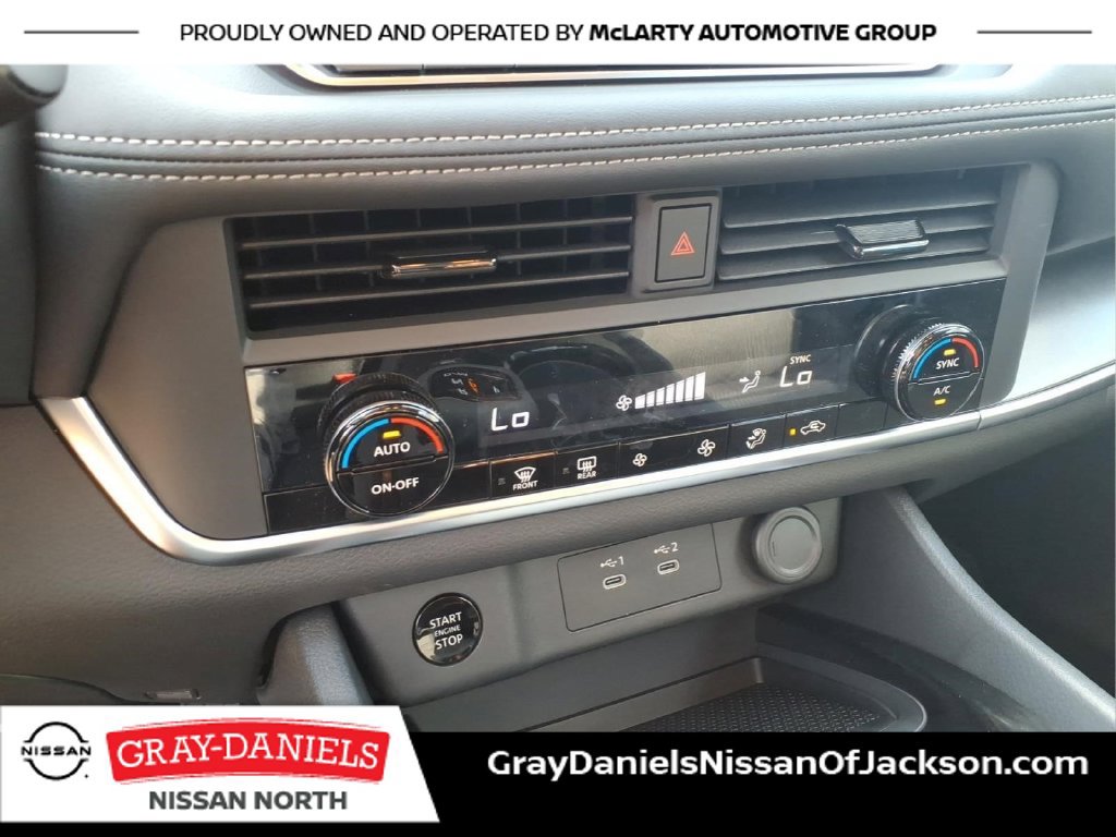 Certified 2026 Nissan Rogue SV AWD/4WD image 22
