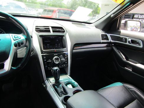 Used 2013 Ford Explorer Limited image 11