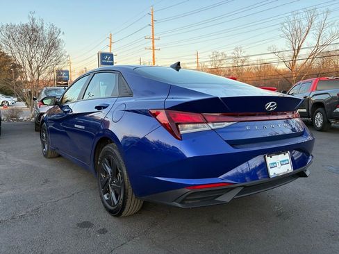 Used 2023 Hyundai Elantra SEL image 5