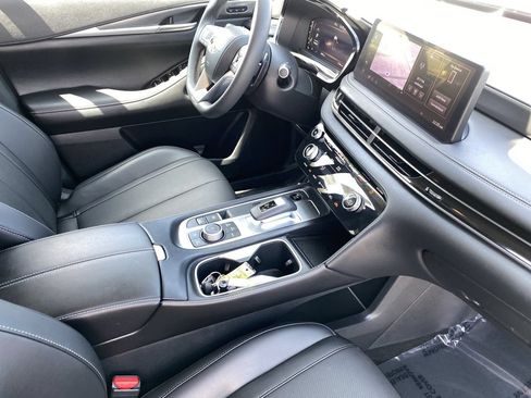 Certified 2026 INFINITI QX60 Pure w/ Cargo Package FWD image 9