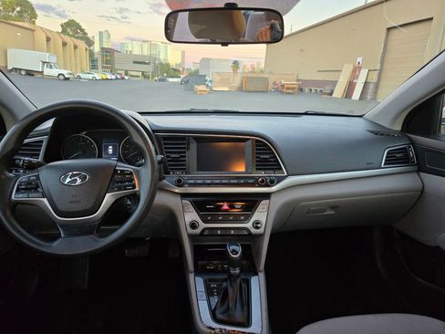 Used 2018 Hyundai Elantra SEL w/ Cargo Package image 8