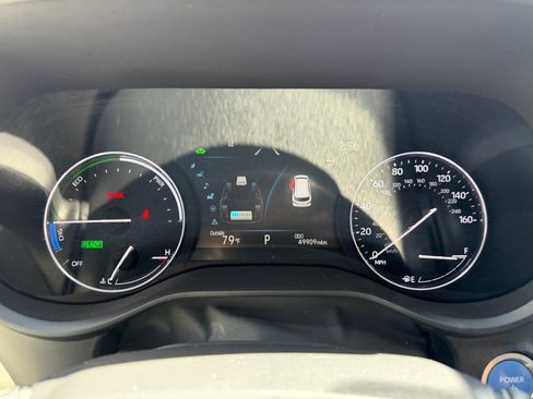 Used 2021 Toyota Sienna Platinum FWD image 12