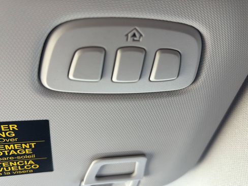 Used 2025 Ford Escape Platinum AWD/4WD image 23