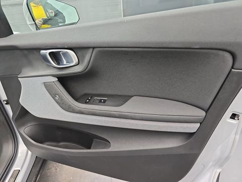 Used 2022 Polestar Polestar 2 image 47