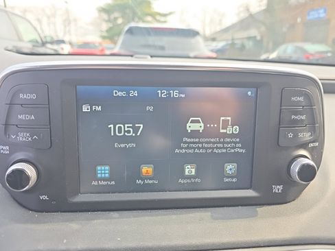 Used 2020 Hyundai Santa Fe SEL w/ Convenience Package image 26