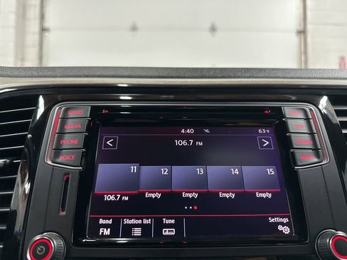 Used 2018 Volkswagen Beetle 2.0T Coast w/ Coast Lighting Package FWD image 28
