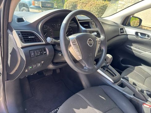 Used 2017 Nissan Sentra S FWD image 9