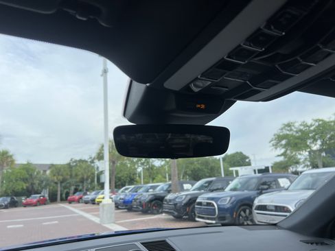 Used 2019 Porsche Macan S AWD/4WD image 27