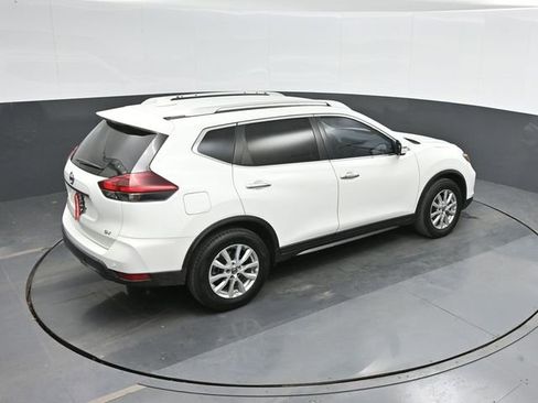 Used 2020 Nissan Rogue SV image 30