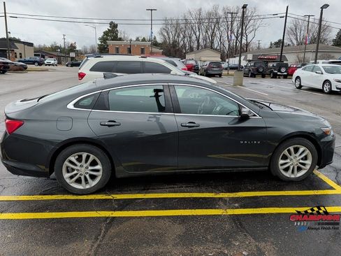 Used 2016 Chevrolet Malibu LT image 5