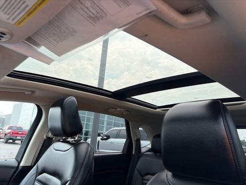 Used 2020 Ford Edge SEL w/ Convenience Package AWD/4WD image 27