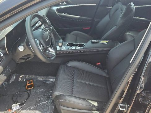 Used 2026 Genesis G70 2.5T RWD image 10