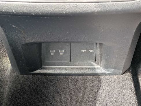 Used 2022 Volkswagen Atlas SE FWD image 15