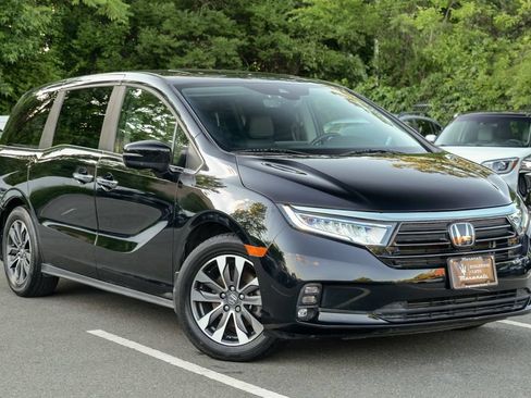 Used 2023 Honda Odyssey EX-L image 1