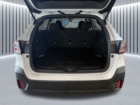 Used 2022 Subaru Outback Premium image 9