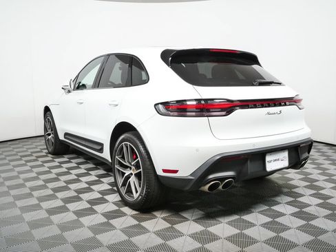 Certified 2023 Porsche Macan S AWD/4WD image 3