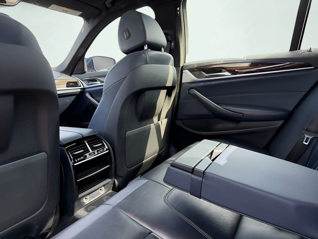 Used 2017 BMW 540i RWD image 19