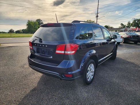 Used 2019 Dodge Journey SE FWD image 5