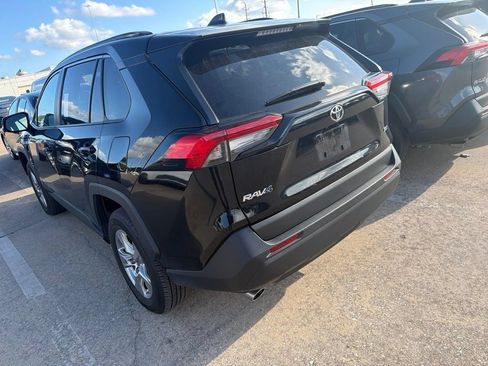 Used 2025 Toyota RAV4 XLE FWD image 4