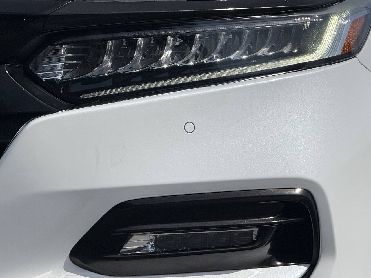 Used 2018 Honda Accord Touring image 23